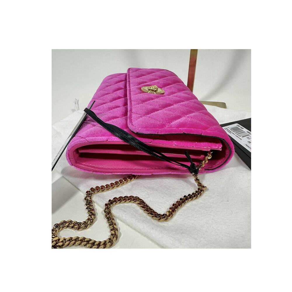 Versace La Medusa Velvet Quilted Leather Wallet On Chain Clutch Fuchsia NWT - Picture 4 of 12